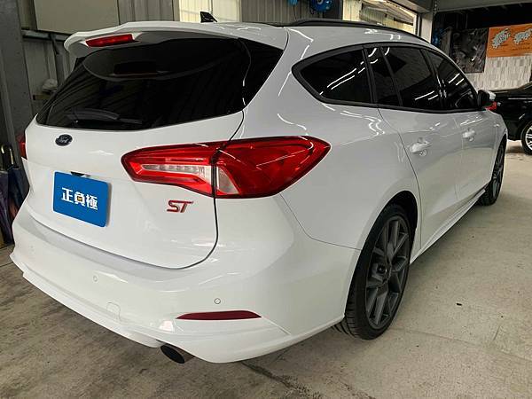 【台北】FORD福特 Focus Wagon ST 2020年 原廠電瓶 VARTA華達 EFB 70AH 700A(EN) 更換 汽車電池 台灣 鐵力能源 磷酸鋰鐵電池 AGM-70 LT-B0002 900CCA 【到府更換】 IMG_0322