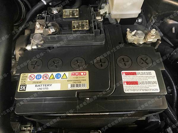【台北】TOYOTA豐田 C-HR 1.2 Turbo 2019年 原廠電瓶 土耳其MUTLU EFB 370LN2-MF 60AH 520A 更換 汽車電池 德國MOLL莫爾 EFB 82060 60AH 640A(EN) IMG_1354