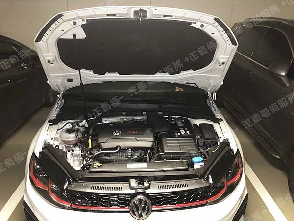 【台北】VOLKSWAGEN福斯 Golf GTI MK7.5七.五代 2017年 原廠電瓶 BANNER紅牛 EFB 69AH 680A(EN) 更換 汽車電池 台灣 鐵力能源 磷酸鋰鐵電池 AGM-70 LT-B0002 900CCA 【到府安裝】 IMG_1374