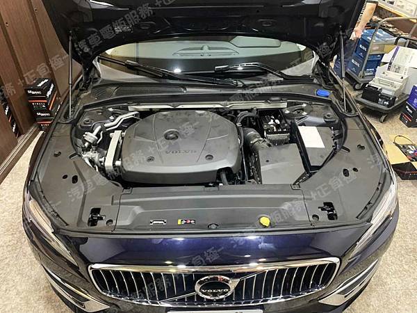 【台北】VOLVO富豪 S90 D4 2017年 Auxiliary battery輔助小電池 原廠 VOLVO AGM 10AH 170A(EN) 更換電瓶 CSP進煌 AGM+GEL YTX12-BS 14AH 250A(EN) IMG_7480