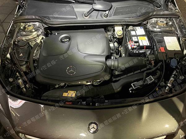 【台北】MERCEDES BENZ賓士 CLA-Class CLA200 C117 2016年 原廠電瓶 德製MOLL莫爾 EFB 70AH 700A(EN) 更換 汽車電池 德國VARTA華達 AGM E39 70AH 760A(EN) 【到府安裝】 IMG_1886
