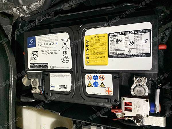 【台北】MERCEDES BENZ賓士 CLA-Class CLA200 C117 2016年 原廠電瓶 德製MOLL莫爾 EFB 70AH 700A(EN) 更換 汽車電池 德國VARTA華達 AGM E39 70AH 760A(EN) 【到府安裝】 IMG_1887