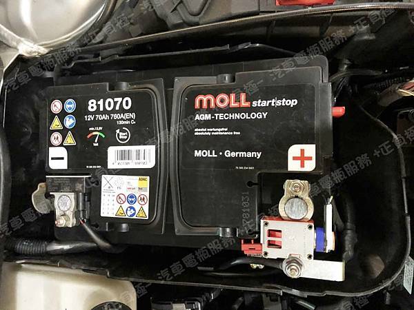 【台北】MERCEDES BENZ賓士 GLA-Class GLA200 X156 2015年 原廠電瓶 MOLL莫爾 AGM 70AH 760A(EN) 更換 汽車電池 德國MOLL莫爾 AGM 81070 70AH 760A(EN) IMG_1708