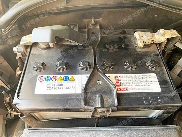 【台北】LEXUS凌志 IS200t 2017年 原廠電瓶 EFB S-95R 加水式 70AH 604A 更換 汽車電池 德國VARTA華達 EFB S95R/130D26R 75AH 720A IMG_1880