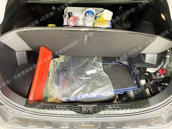 【台北】TOYOTA豐田 RAV4 2.5 Hybrid油電版 MK5五代 2019年 原廠輔助電瓶 日製GS YUASA 45AH 285A(EN) 更換 汽車電池 德國MOLL莫爾 EFB 82060 60AH 640A(EN) 有排氣孔設計 IMG_2238