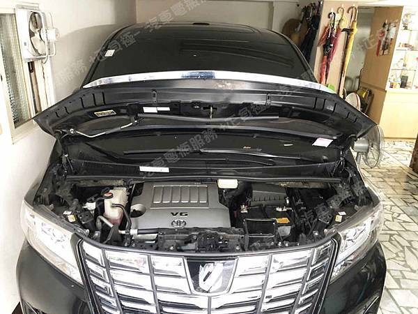 【台北】TOYOTA豐田 Alphard Executive Lounge 3.5 2016年 原廠電瓶 80D26L-MF 70AH 580A 更換 汽車電池 台灣 鐵力能源 磷酸鋰鐵電池 EFB LT-B0012L / 100D26L 800CCA 【到府更換】 IMG_2355