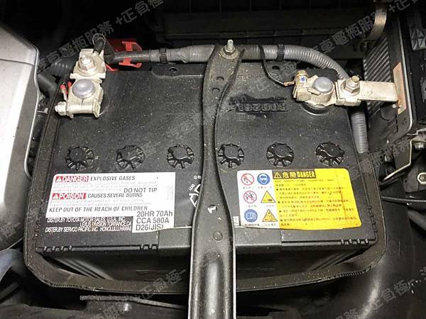 【台北】TOYOTA豐田 Alphard Executive Lounge 3.5 2016年 原廠電瓶 80D26L-MF 70AH 580A 更換 汽車電池 台灣 鐵力能源 磷酸鋰鐵電池 EFB LT-B0012L / 100D26L 800CCA 【到府更換】 IMG_2354