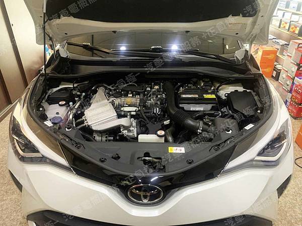 【台北】TOYOTA豐田 C-HR 1.2 Turbo 2020年 原廠電瓶 土耳其MUTLU EFB 370LN2-MF 60AH 520A 更換 汽車電池 德國MOLL莫爾 EFB 82070 70AH 760A(EN) IMG_2879