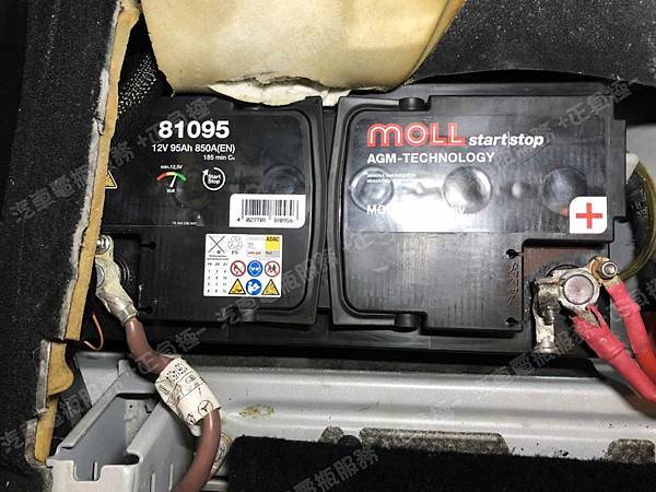 【台北】MERCEDES BENZ賓士 R-Class R350 CDI 柴油版 W251 2007年 原廠電瓶 BENZ AGM 95AH 850A(EN) 更換 汽車電池 德國MOLL莫爾 AGM 81095 95AH 850A(EN) IMG_3181