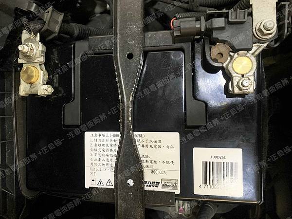 【台北】LEXUS凌志 NX200 2018年 原廠電瓶 EFB S-95L 加水式 70AH 604A 更換 汽車電池 台灣 鐵力能源 磷酸鋰鐵電池 EFB LT-B0012L / 100D26L 800CCA IMG_3624