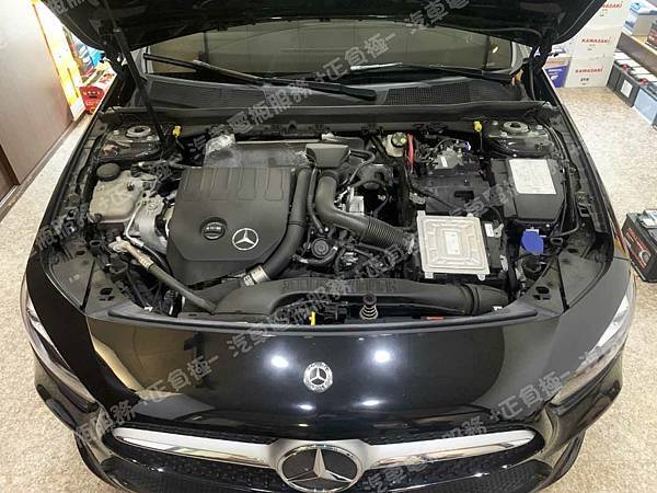 【台北】MERCEDES BENZ賓士 A-Class A180 W177 2018年 原廠電瓶 德製MOLL莫爾 AGM 70AH 720A(EN) 更換 汽車電池 德國MOLL莫爾 AGM 81070 70AH 760A(EN) IMG_4606