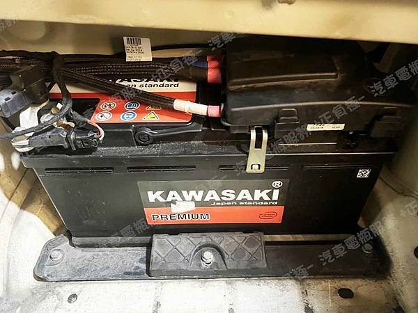 【台北】IVECO依維柯 Daily 達利 3.49噸 柴油 商用貨車 2018年 原車電瓶 韓製BOSCH博世 ST AGM LN6 105AH 950A 更換 汽車電池 義大利KAWASAKI川崎 AGM KDK1050 LN6 105AH 950A(EN) IMG_2030