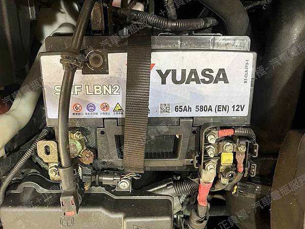 【台北】ALFA ROMEO愛快羅密歐 Giulietta 1.4 Turbo MultiAir TCT 2014年 原車電瓶 台製YUASA湯淺 SMF LBN2 65AH 580A 更換 汽車電池 韓國SUNTEC 鈣合金 56077 60AH 540A(EN) IMG_4969