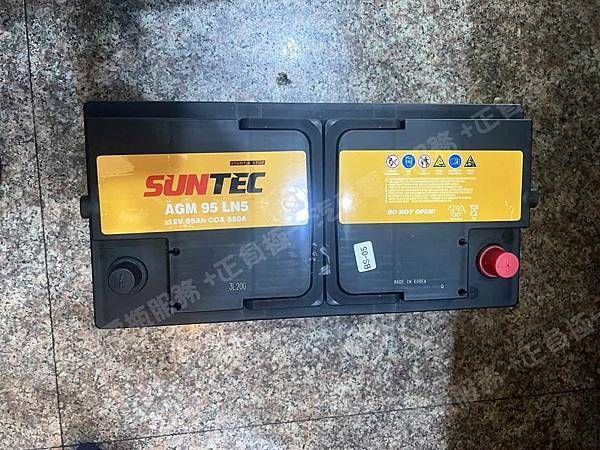 【台北】MERCEDES BENZ賓士 V-Class V250d W447 2015年 原廠電瓶 AGM 95AH 850A(EN) 更換 汽車電池 韓國SUNTEC AGM 95 LN5 95AH 850A(EN) IMG_6240