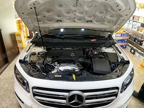 【台北】MERCEDES BENZ賓士 GLB250 AMG 4MATIC X247 2020年 原廠電瓶 AGM 80AH 800A(EN) 更換 汽車電池 韓國SUNTEC AGM 80 LN4 80AH 800A(EN) IMG_7135