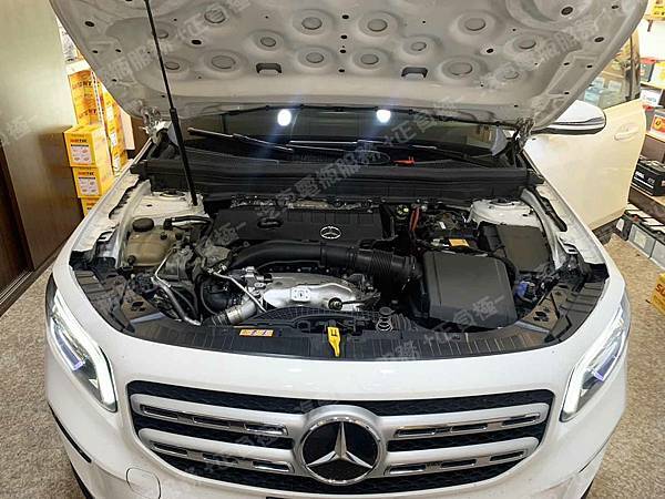 【台北】MERCEDES BENZ賓士 GLB250 AMG 4MATIC X247 2020年 原廠電瓶 AGM 80AH 800A(EN) 更換 汽車電池 韓國SUNTEC AGM 80 LN4 80AH 800A(EN) IMG_7133