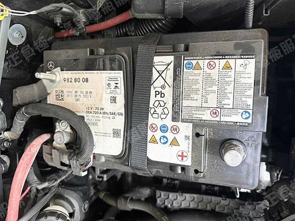 【台北】MERCEDES BENZ賓士 A-Class A250 W177 2019年 原廠電瓶 AGM 70AH 720A(EN) 更換 汽車電池 德國VARTA華達 德國廠 AGM E39 70AH 760A(EN) IMG_7247