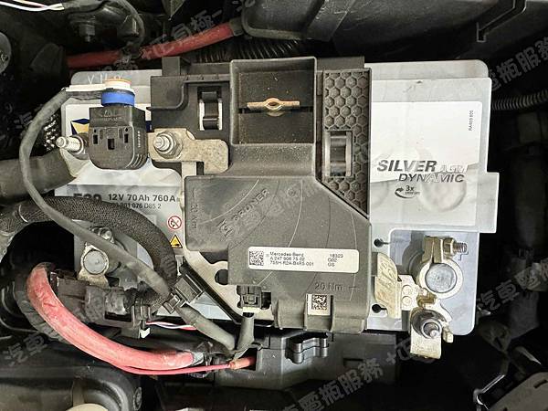 【台北】MERCEDES BENZ賓士 A-Class A250 W177 2019年 原廠電瓶 AGM 70AH 720A(EN) 更換 汽車電池 德國VARTA華達 德國廠 AGM E39 70AH 760A(EN) IMG_7249