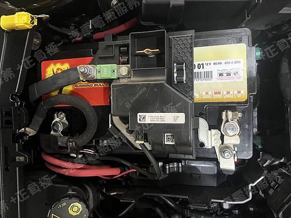 【台北】MERCEDES BENZ賓士 CLA-Class CLA200 C118 2021年 原廠電瓶 AGM 80AH 800A(EN) 更換 汽車電池 奧地利BANNER紅牛 AGM 58001 80AH 800A(EN) IMG_7683