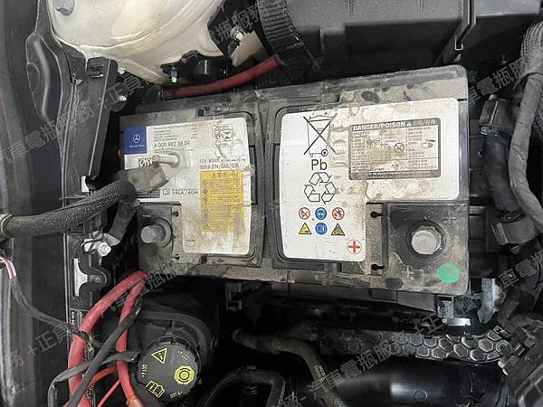 【台北】MERCEDES BENZ賓士 A-Class A250 AMG W177 2019年 原廠電瓶 AGM 80AH 800A(EN) 更換 汽車電池 韓國SUNTEC AGM 80 LN4 80AH 800A(EN) IMG_8532