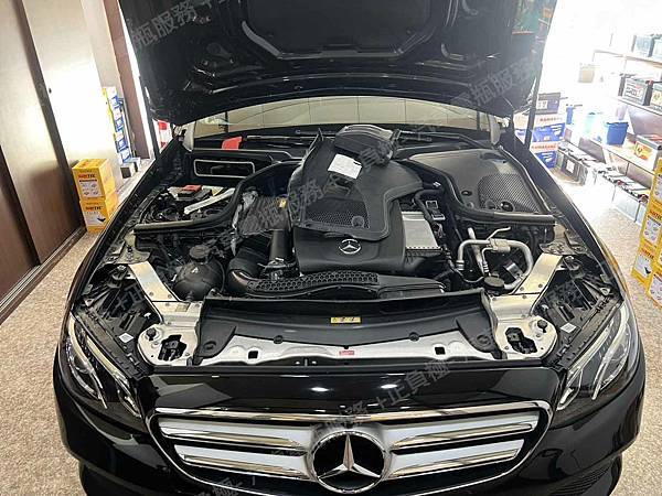 【台北】MERCEDES BENZ賓士 E-Class Sedan E250 Avantgarde W213 2018年 原廠電瓶 AGM 70AH 720A(EN) 更換 汽車電池 韓國SUNTEC AGM 80 LN4 80AH 800A(EN) IMG_8466