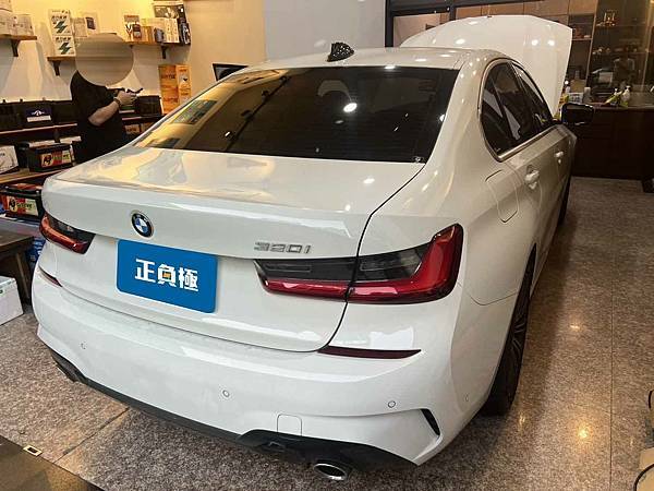 【台北】BMW寶馬 3-Series Sedan 320i M Sport G20 2020年 原廠電瓶 AGM 80AH 800A(EN) 更換 汽車電池 台灣B-Power永久電瓶 鋰鐵電池 60LN4 60AH 950A(EN) IMG_8495
