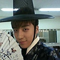 20110201_seungri.jpg