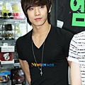 20100606_mblaq_fansign_4-400x600.jpg