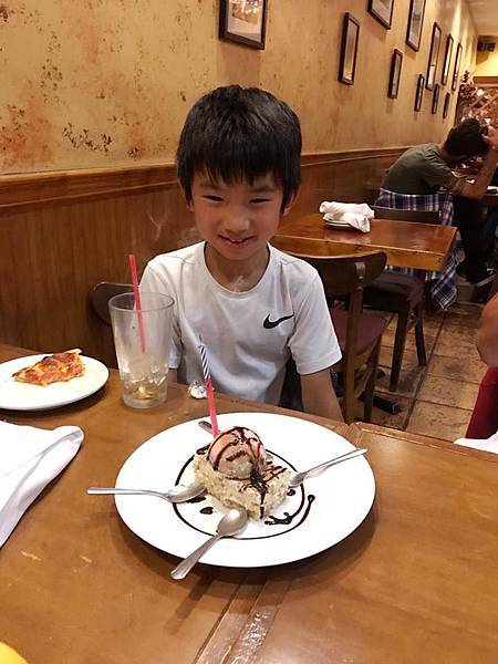 22780432_10155879058306096_700754513859632114_n.jpg 22780432_10155879058306096_700754513859632114_n.jpg