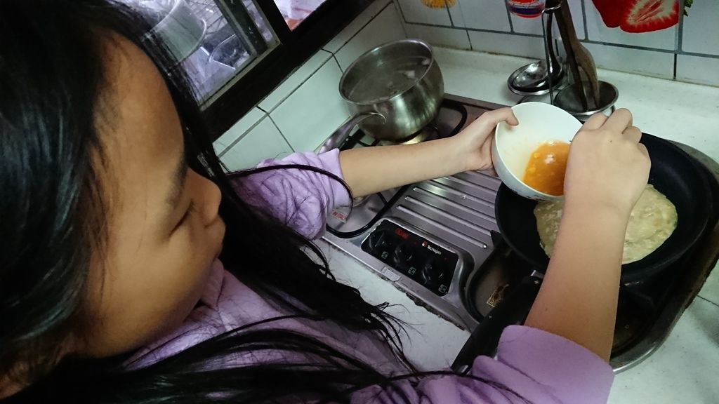2019-01-28 挹萱煎蛋餅😋_190203_0001.jpg