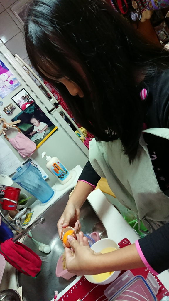 2019-02-03 挹庭做乳酪蛋糕_190204_0002_0_調整大小.jpg