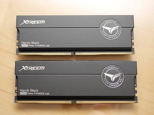 超頻專屬 T-FORCE XTREEM DDR5 玄武岩質感