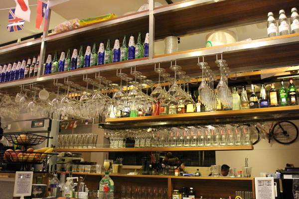夢羅美式餐廳:台北【夢羅】Monroe美式餐廳-店內有大電視一起瘋世足 夢羅美式餐廳:台北【夢羅】Monroe美式餐廳-店內有大電視一起瘋世足