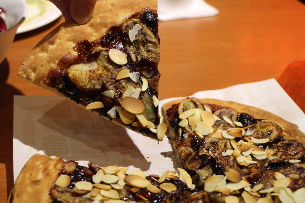 Vasa Pizzeria 瓦薩比薩(中山店):沒吃過這麼濕潤的批薩-Vasa Pizzeria 瓦薩比薩(中山店)派對分享餐 Vasa Pizzeria 瓦薩比薩(中山店):沒吃過這麼濕潤的批薩-Vasa Pizzeria 瓦薩比薩(中山店)派對分享餐