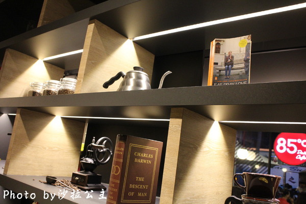 85度C Daily Cafe(士林基河店):85度C Daily cafe(士林基河店)二代店-好吃的霜淇淋 85度C Daily Cafe(士林基河店):85度C Daily cafe(士林基河店)二代店-好吃的霜淇淋