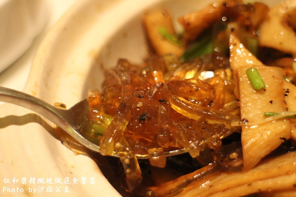 仁和齋健康素食餐行:大直美麗華商圈「仁和齋食尚喜宴會場」捷運劍南站 仁和齋健康素食餐行:大直美麗華商圈「仁和齋食尚喜宴會場」捷運劍南站