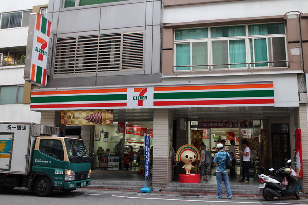 7-11北海道霜淇淋：7-11比利時巧克力霜淇淋【圓山捷運站】