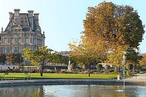 bali-douleli-tuileries-paris-2