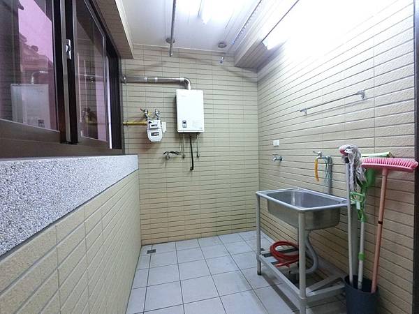 遊川風高鐵公園視野戶 2480萬_190406_0010.jpg 遊川風高鐵公園視野戶 2480萬_190406_0010.jpg