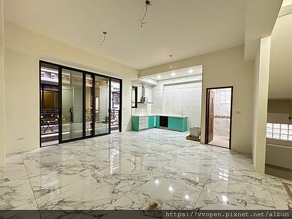 新竹買屋!! 【很慧賣】晴山林~七米面寬全新電梯美墅!! 新竹買屋!! 【很慧賣】晴山林~七米面寬全新電梯美墅!!