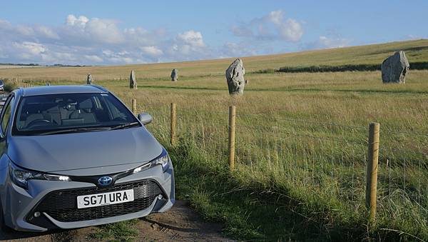 WEST KENNET AVENUE, AVEBURY