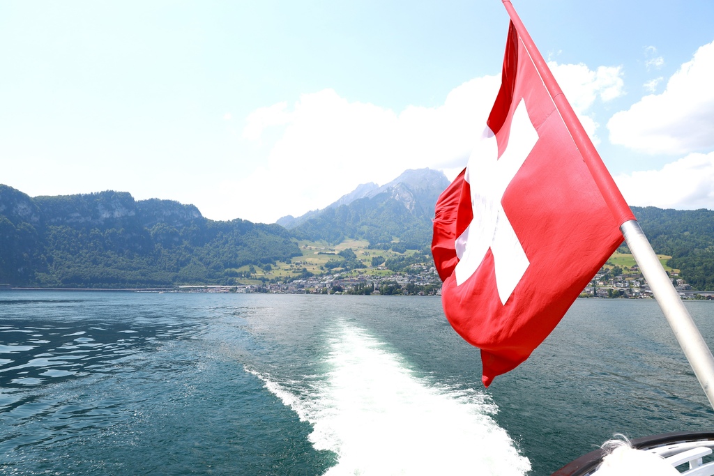 【瑞士】遊琉森湖 |皮拉圖斯山銀色環湖(阿爾卑納赫施塔德Al