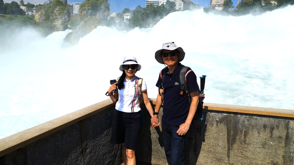 【瑞士】萊茵瀑布Rheinfall | 歐洲流量最大的瀑布，