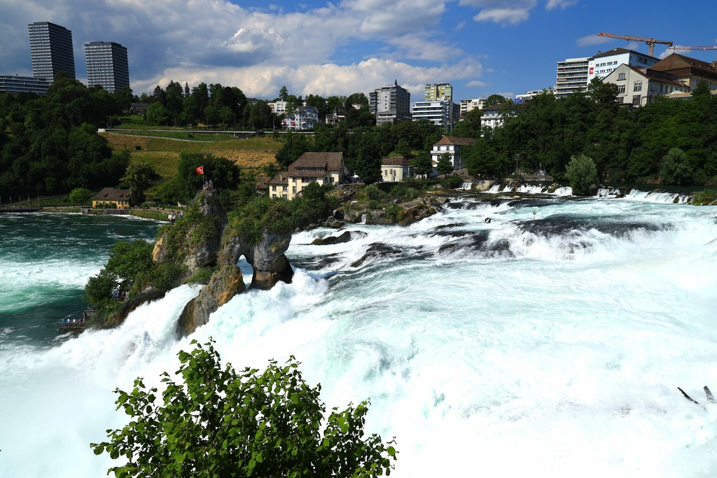 【瑞士】萊茵瀑布Rheinfall | 來看歐洲流量最大的瀑