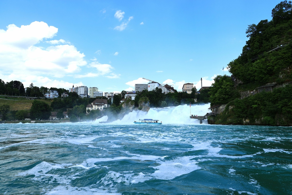 【瑞士】萊茵瀑布Rheinfall | 歐洲流量最大的瀑布，