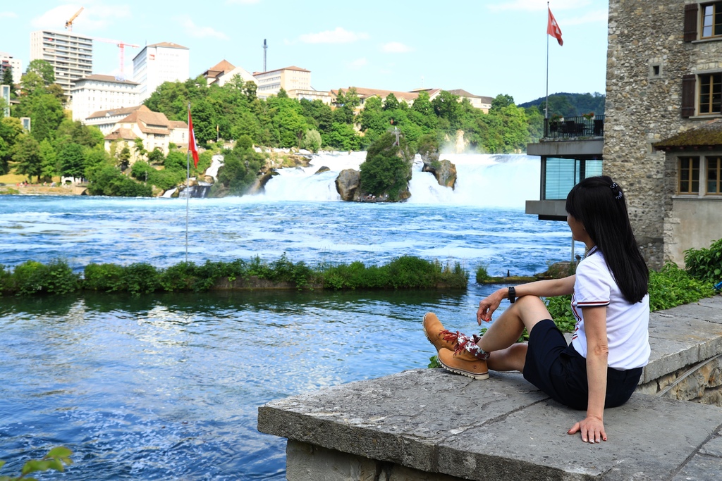 【瑞士】萊茵瀑布Rheinfall | 歐洲流量最大的瀑布，