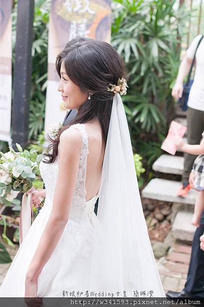 自然美式進場造型-新娘秘書台北Wedding女皇 簡珮瀠