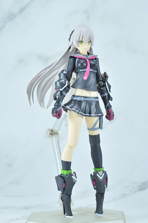怎麼跟插畫有點出入 不管了 Figma 396 重兵装型女子高生壱 六道收藏部落格 痞客邦