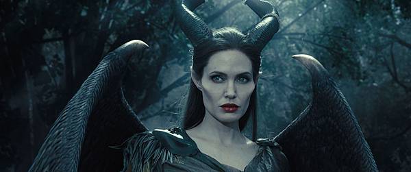 Maleficent-(2014)-59