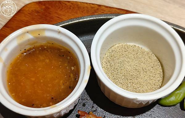 呷飽祙【新北板橋・牛室炙燒牛排 板橋府中店】不務正業餐廳再加 呷飽祙【新北板橋・牛室炙燒牛排 板橋府中店】不務正業餐廳再加